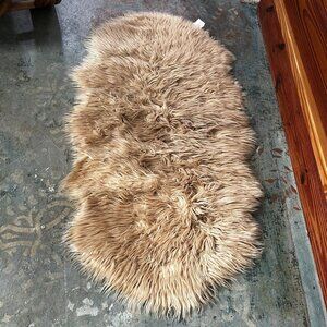 RETRO Faux Lamb Fur Pelt Shape SHAG RUG Chair Throw Boho Flokati Style
